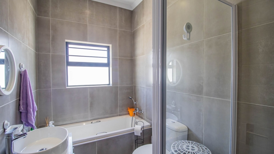 3 Bedroom Property for Sale in Atlantic Waves Estate Western Cape